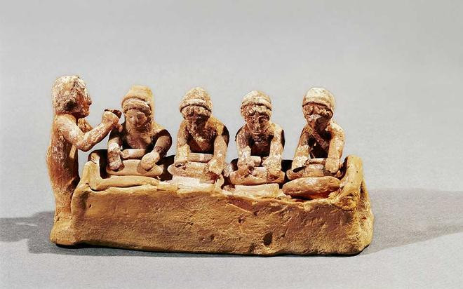 Chiếc bánh mì được cho là lâu đời nhất thế giới đó được nướng ở đâu?