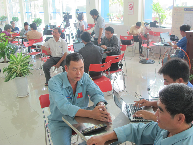 TRỰC TIẾP: Máy bay Malaysia vẫn mất tích bí ẩn ảnh 16