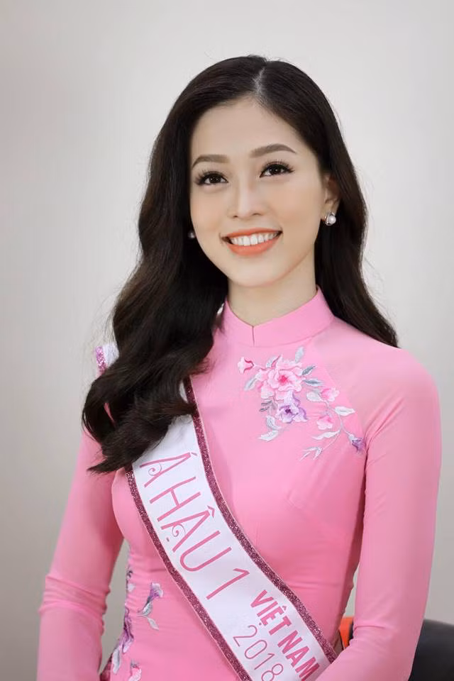 Á hậu 1 HHVN 2018 Bùi Phương Nga: 'Hoa hậu là người đẹp nhất' ảnh 11