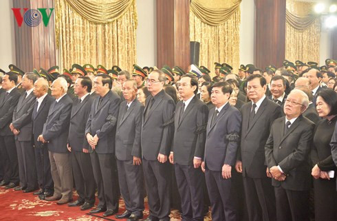 Cỗ linh xa đưa Chủ tịch nước Trần Đại Quang về quê nhà ảnh 51