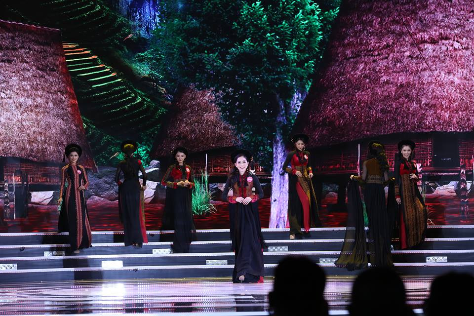 Cô gái 18 tuổi Trần Tiểu Vy đăng quang Hoa hậu Việt Nam 2018 ảnh 28