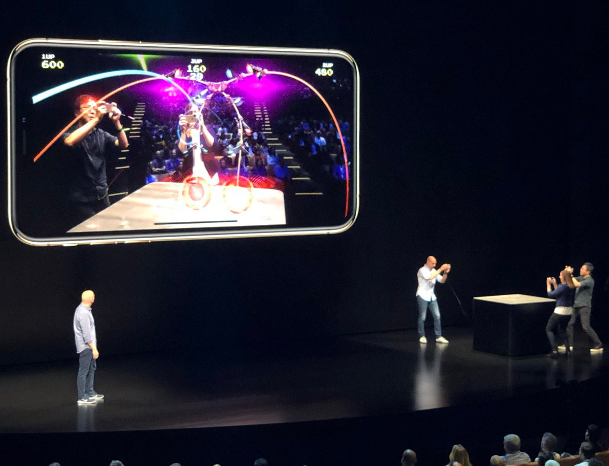 Apple trình làng iPhone Xs, Xs Max hỗ trợ hai sim và iPhone Xr ảnh 28