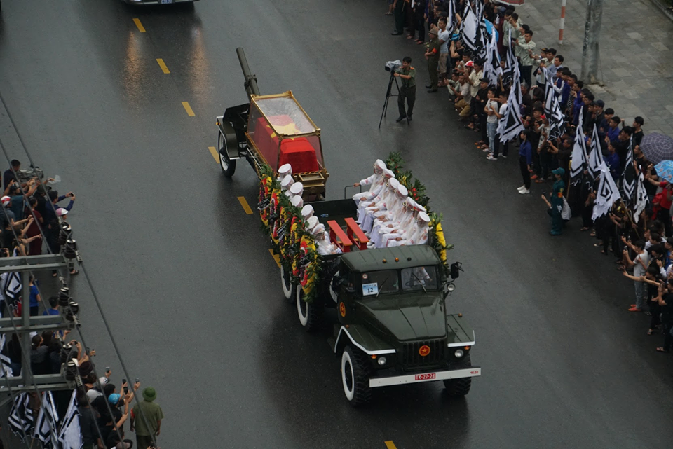 Chủ tịch nước Trần Đại Quang trở về đất mẹ ảnh 59