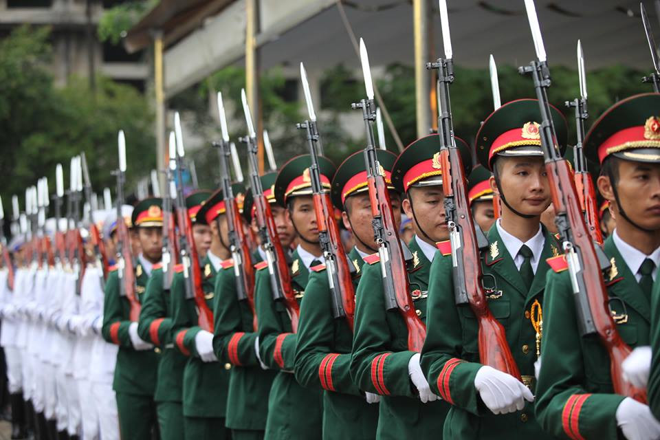 Cỗ linh xa đưa Chủ tịch nước Trần Đại Quang về quê nhà ảnh 57