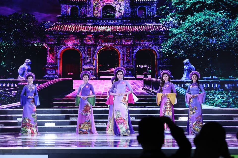 Cô gái 18 tuổi Trần Tiểu Vy đăng quang Hoa hậu Việt Nam 2018 ảnh 29