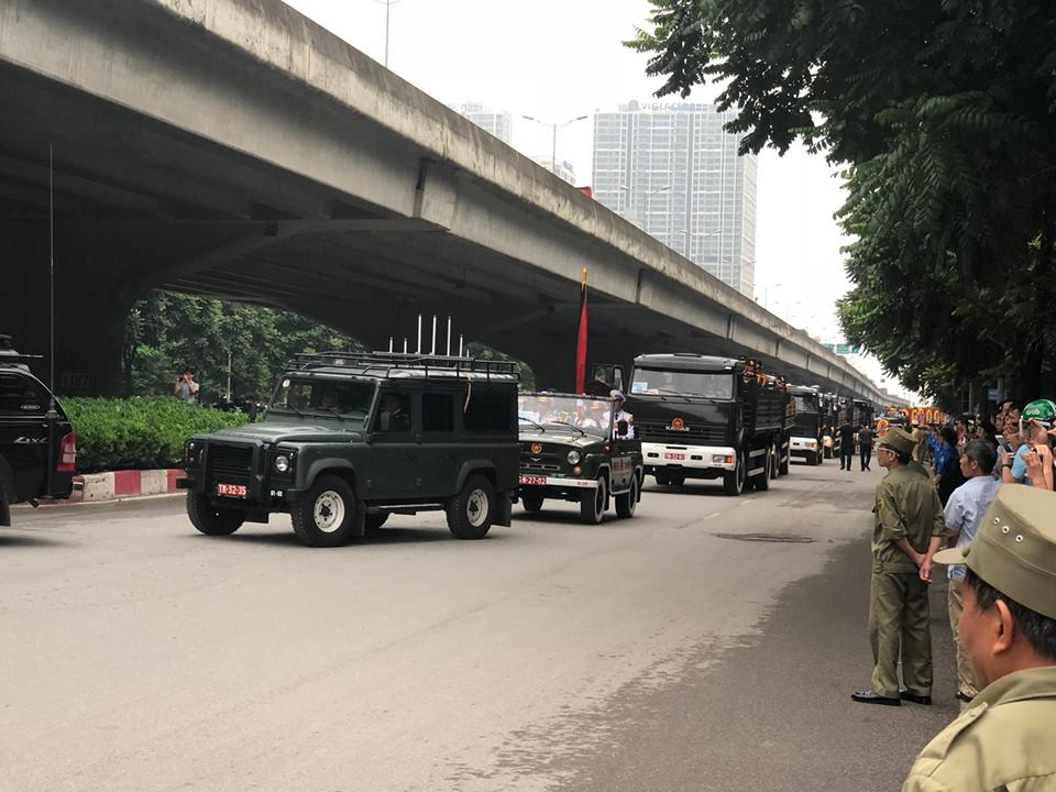 Cỗ linh xa đưa Chủ tịch nước Trần Đại Quang về quê nhà ảnh 12