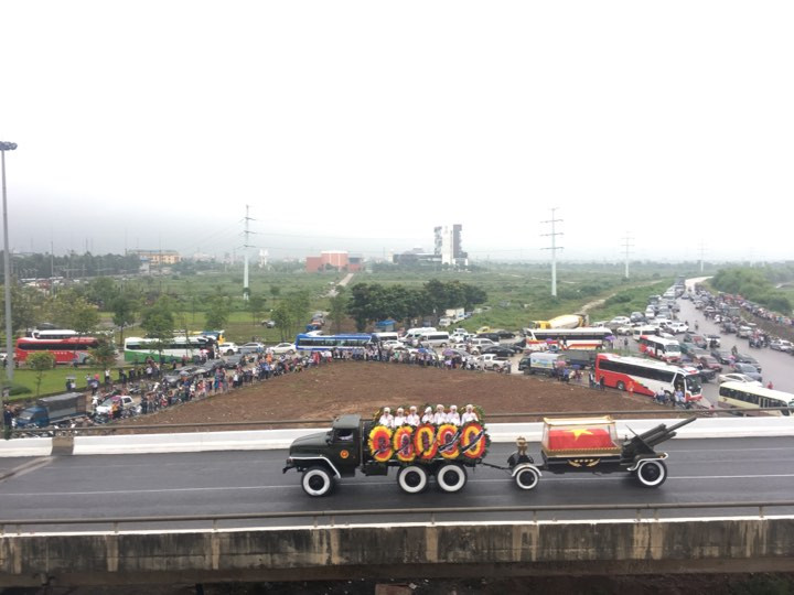 Chủ tịch nước Trần Đại Quang trở về đất mẹ ảnh 65