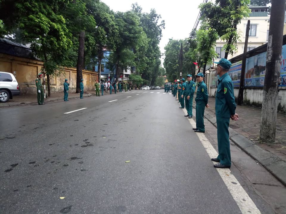 Cỗ linh xa đưa Chủ tịch nước Trần Đại Quang về quê nhà ảnh 64