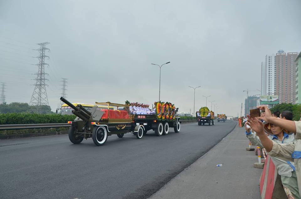 Cỗ linh xa đưa Chủ tịch nước Trần Đại Quang về quê nhà ảnh 10