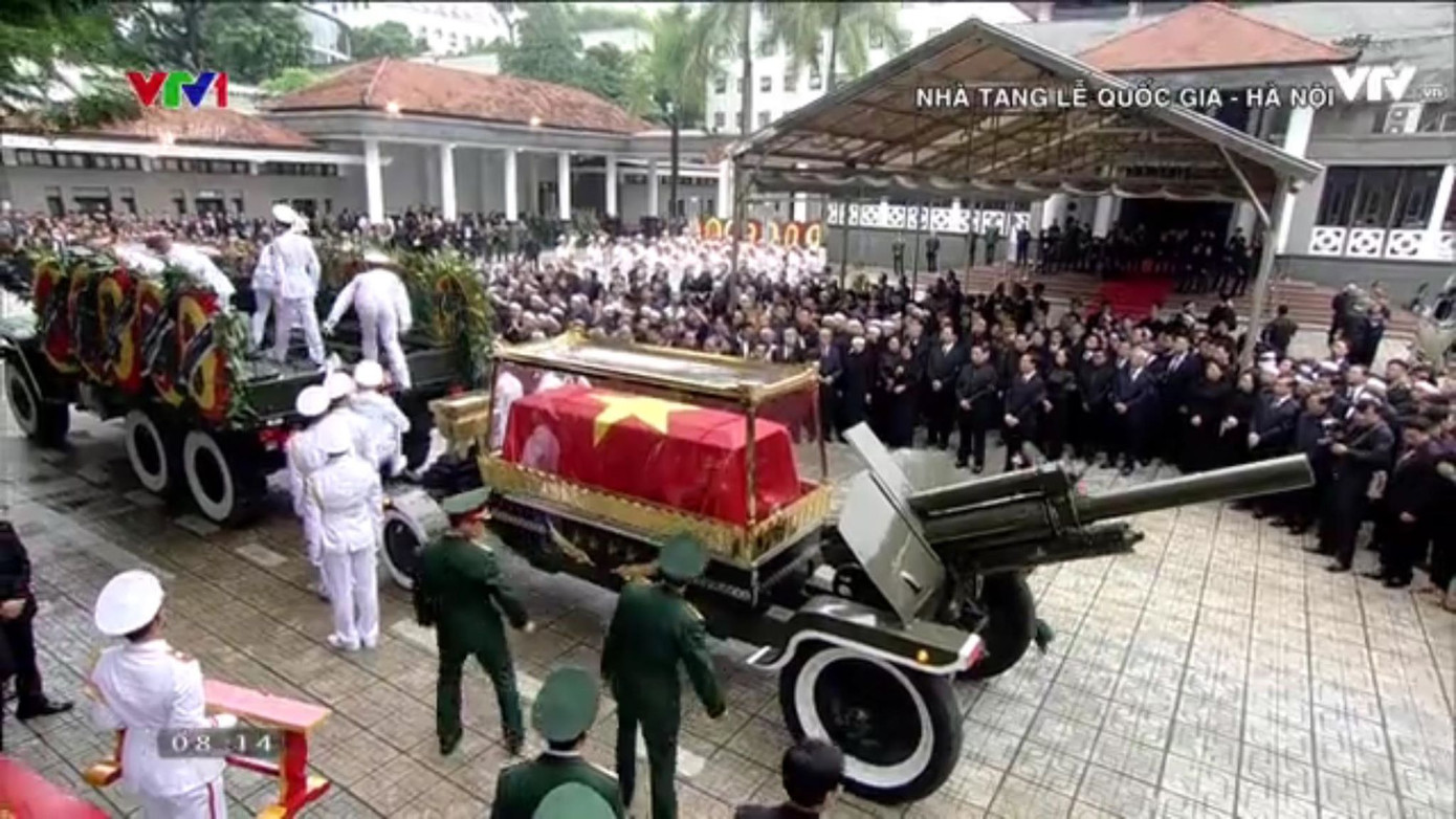 Cỗ linh xa đưa Chủ tịch nước Trần Đại Quang về quê nhà ảnh 38