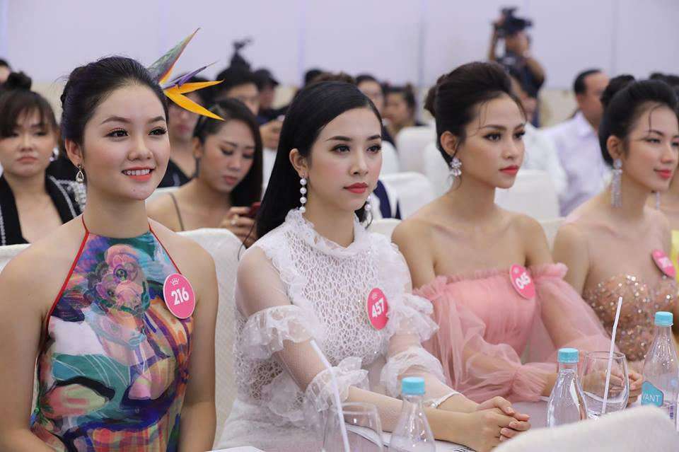 Hé mở 'Ánh sáng' và hình tượng Nữ thần Mặt Trời đêm Chung kết HHVN ảnh 9