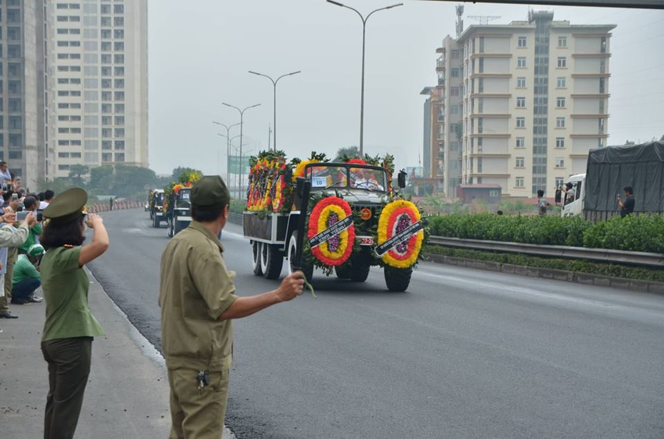 Cỗ linh xa đưa Chủ tịch nước Trần Đại Quang về quê nhà ảnh 8