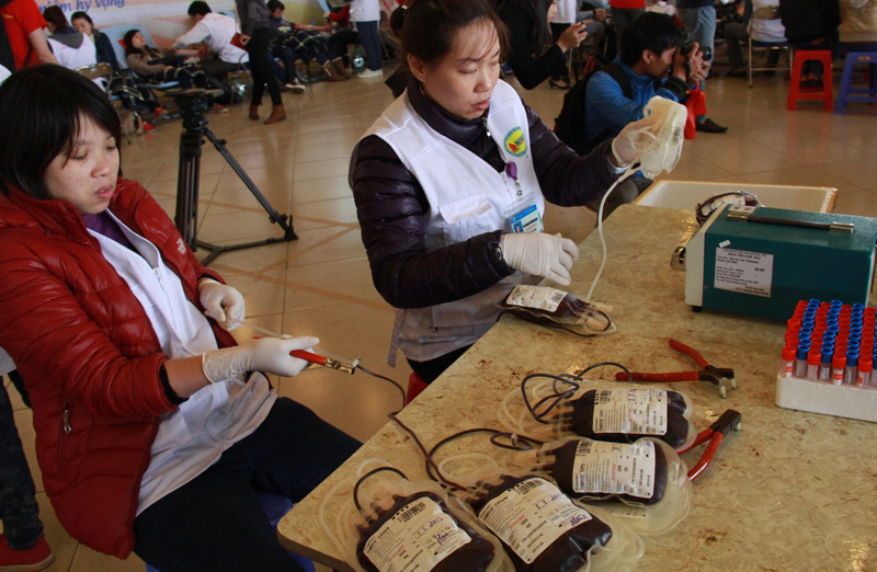 Theo nguồn tin từ Viện Huyết học Truyền máu T.Ư, tính đến cuối giờ chiều ngày 3 - 3, Viện tiếp nhận hơn 6.000 đơn vị máu. Dự kiến, đến khi lễ hội kết thúc, số máu tiếp nhận sẽ lên tới hơn 7.000 đơn vị