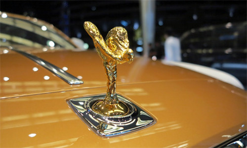 Lóa mắt với những phụ kiện siêu đắt của xế sang ảnh 2