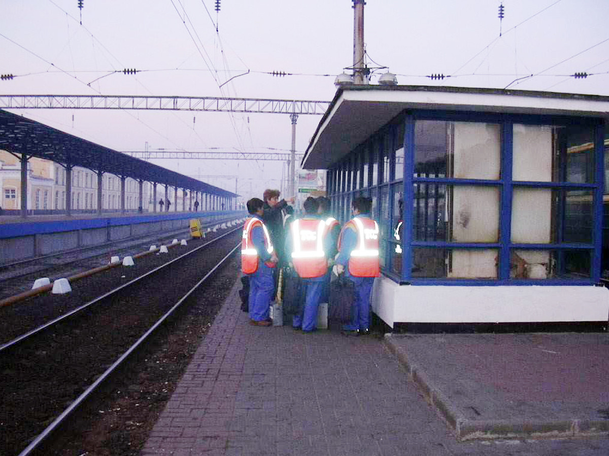 Đường sắt khổ 1,435m tại Nga cho tàu chạy điện. Ảnh chụp tại ga Chiumen, Siberia (Nga) 