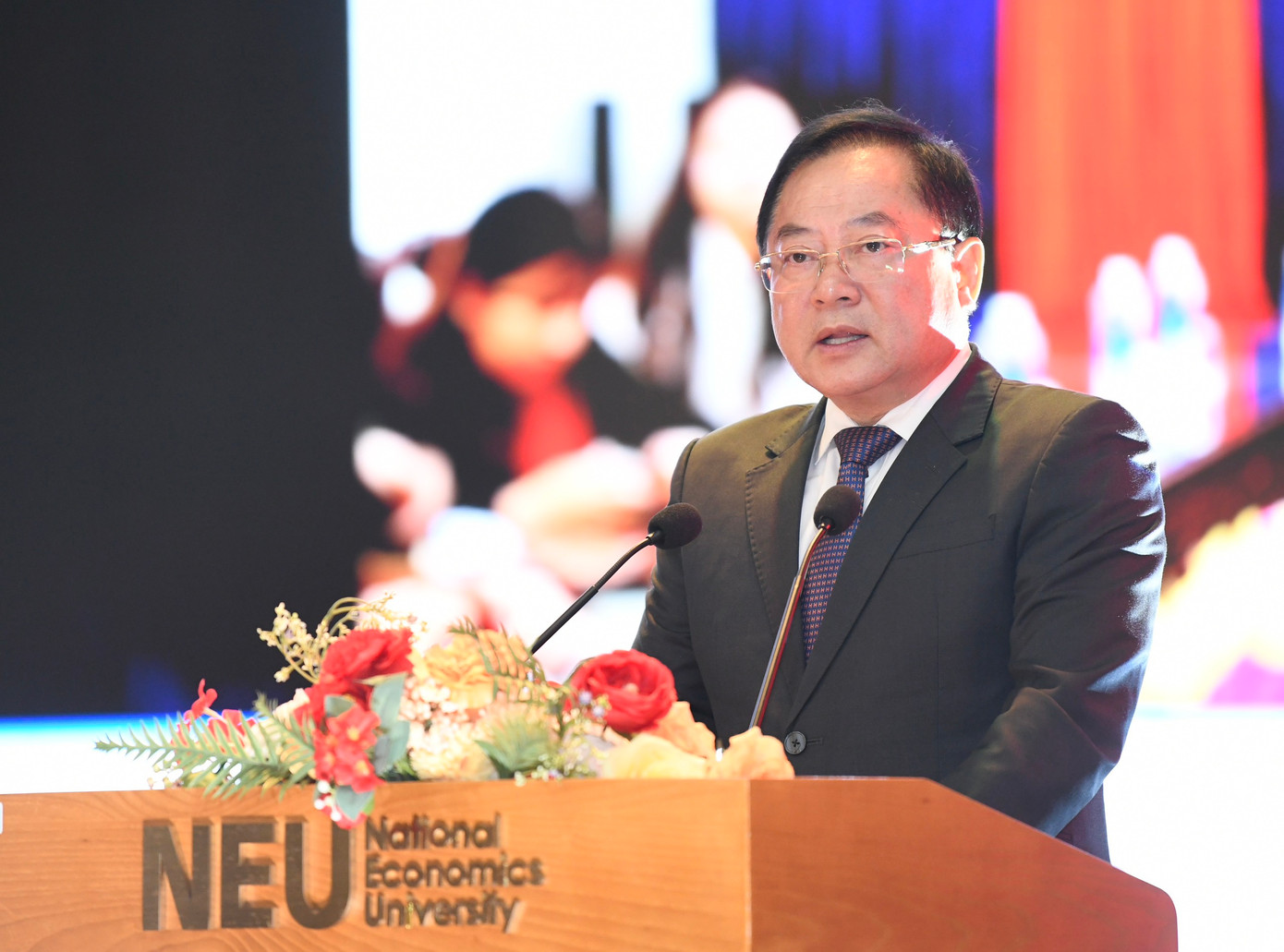 Nhà báo Lê Xuân Sơn