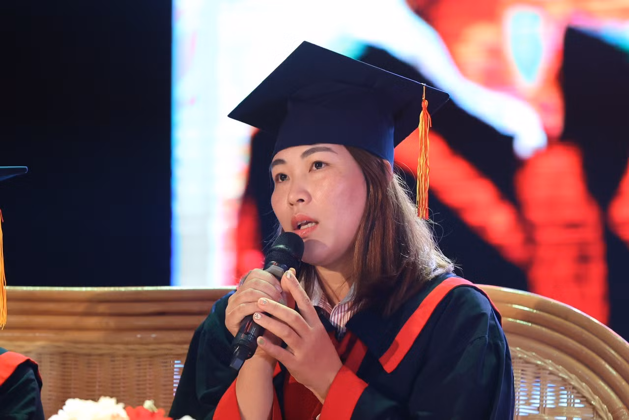 Em Nguyễn Thị Hồng