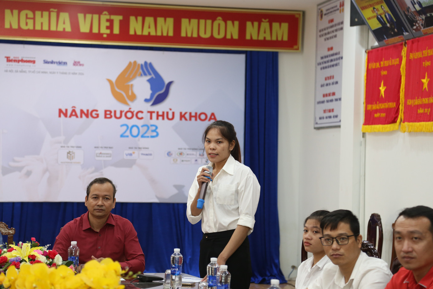 Hồ Thị Ly (dân tộc Bru – Vân Kiều, SV ĐH Thể dục Thể thao Đà Nẵng