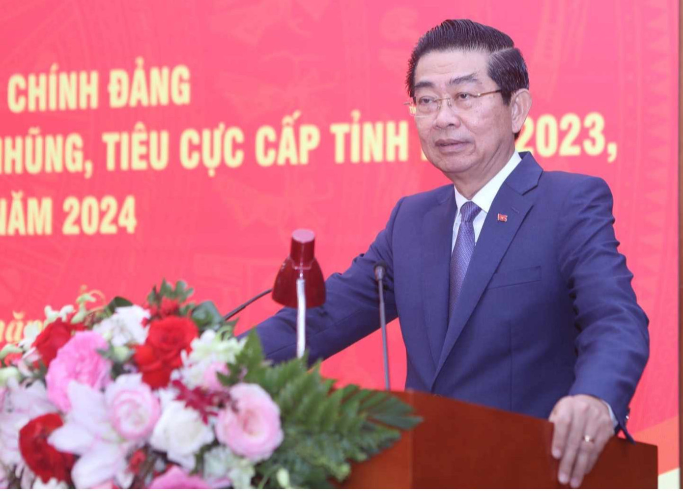 Phó Trưởng Ban Thường trực Ban Nội chính Trung ương Võ Văn Dũng báo cáo tại hội nghị Phó Trưởng Ban Thường trực Ban Nội chính Trung ương Võ Văn Dũng báo cáo tại hội nghị