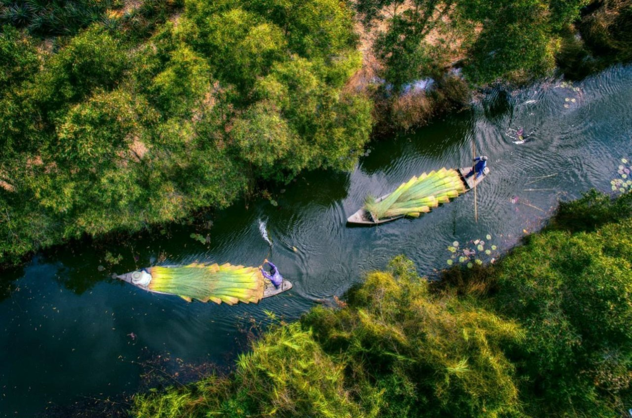 ‘Hòn ngọc xanh’ được thiên nhiên ưu ái cảnh quan hữu tình, trong vắt màu ngọc bích