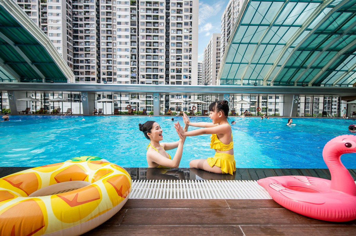 Khách hàng khi vay ngân hàng để mua nhà Vinhomes sẽ được trả góp lên tới 15 năm với lãi suất cố định ở mức thấp và hoàn toàn không phải lo lắng khi thị trường biến động, đảm bảo ổn định kinh tế cho gia đình