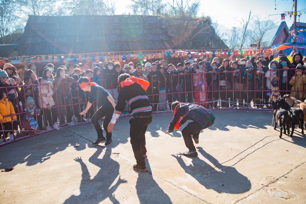 Du khách sẽ được trải nghiệm các trò chơi dân gian tại Bản Mây