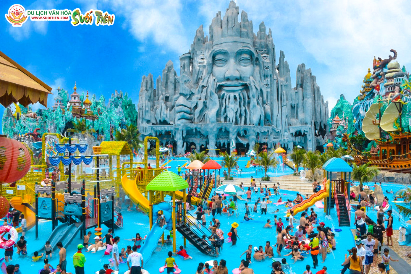 Biển Tiên Đồng Ngọc Nữ trở thành nơi giải nhiệt yêu thích của du khách mọi lứa tuổi. Tại đây sẽ diễn ra sự kiện âm nhạc EDM Ocean Electronia từ Mùng 3 đến Mùng 5 Tết.