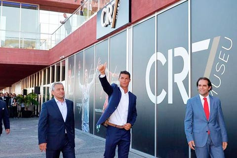 Nhanh hơn Ronaldo, Messi tậu khách sạn ở Ibiza ảnh 2