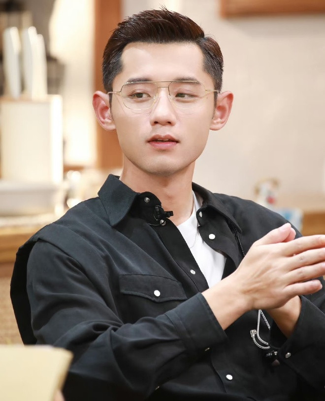 Trương Kế Khoa lãnh hậu quả khi phát tán video nhạy cảm của Cảnh Điềm. Trương Kế Khoa lãnh hậu quả khi phát tán video nhạy cảm của Cảnh Điềm.