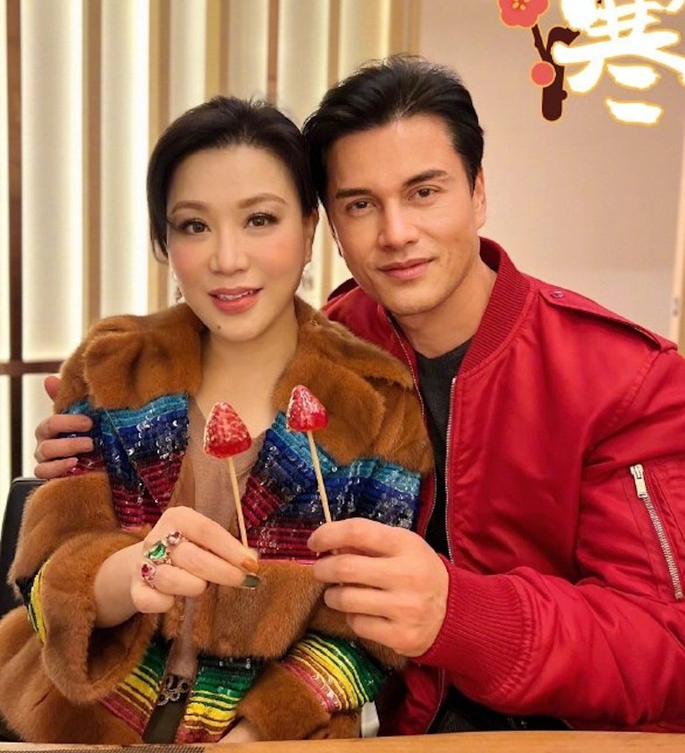 Lữ Lương Vỹ sống sung túc nhờ khối tài sản hàng trăm triệu USD.