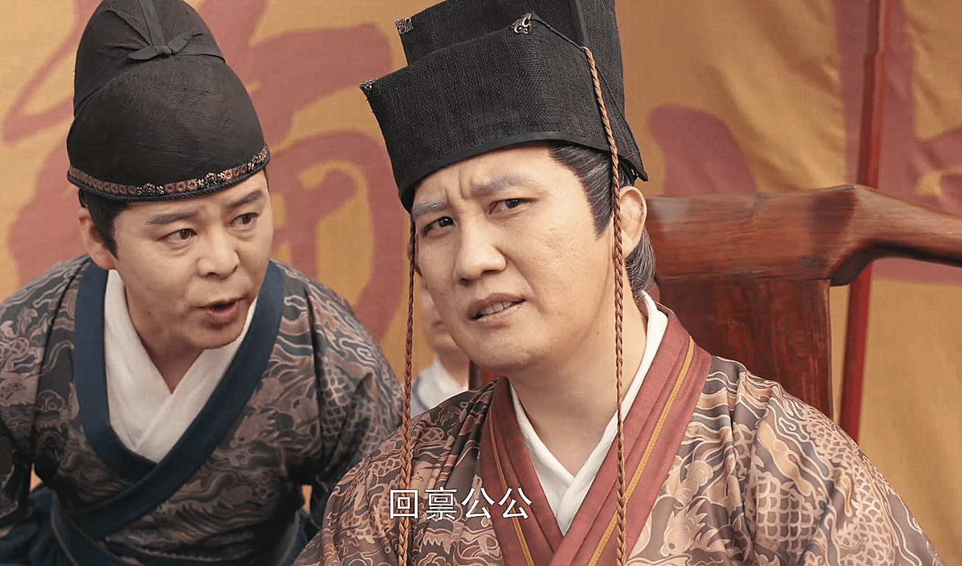 Dàn diễn viên trong Thước Đao Môn truyền kỳ là những diễn viên hài kỳ cựu, ngoại hình kém đẹp nhưng diễn xuất duyên dáng. Phim có nhiều nội dung thú vị về ân oán giang hồ, chuyện xây dựng môn phái...