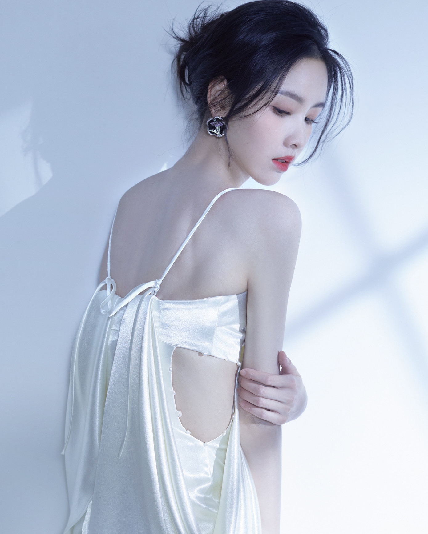 Trần Đô Linh được công nhận là diễn viên chăm chỉ, chịu khó cải thiện diễn xuất. Trần Đô Linh được công nhận là diễn viên chăm chỉ, chịu khó cải thiện diễn xuất.