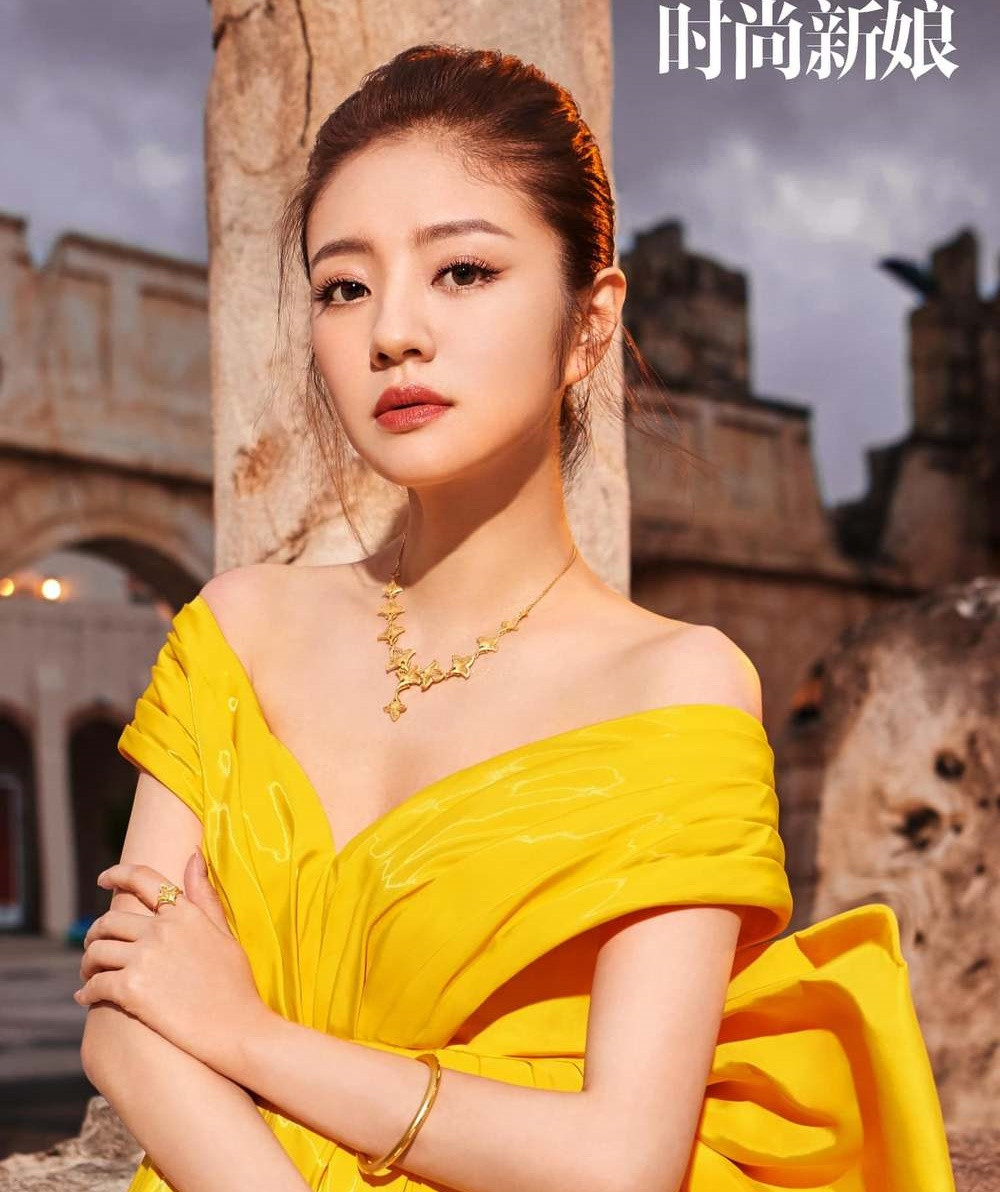 An Dĩ Hiên biến mất sau khi chồng bị bắt vì ê chề, nhục nhã và quá đau buồn.