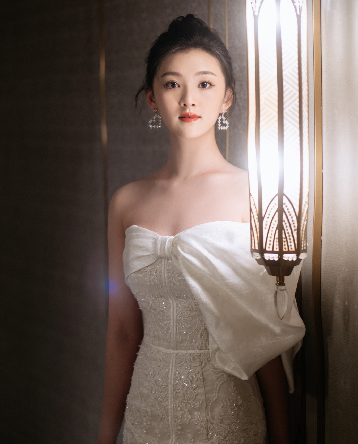 Vương Dịch Đình trẻ tuổi và tài năng.