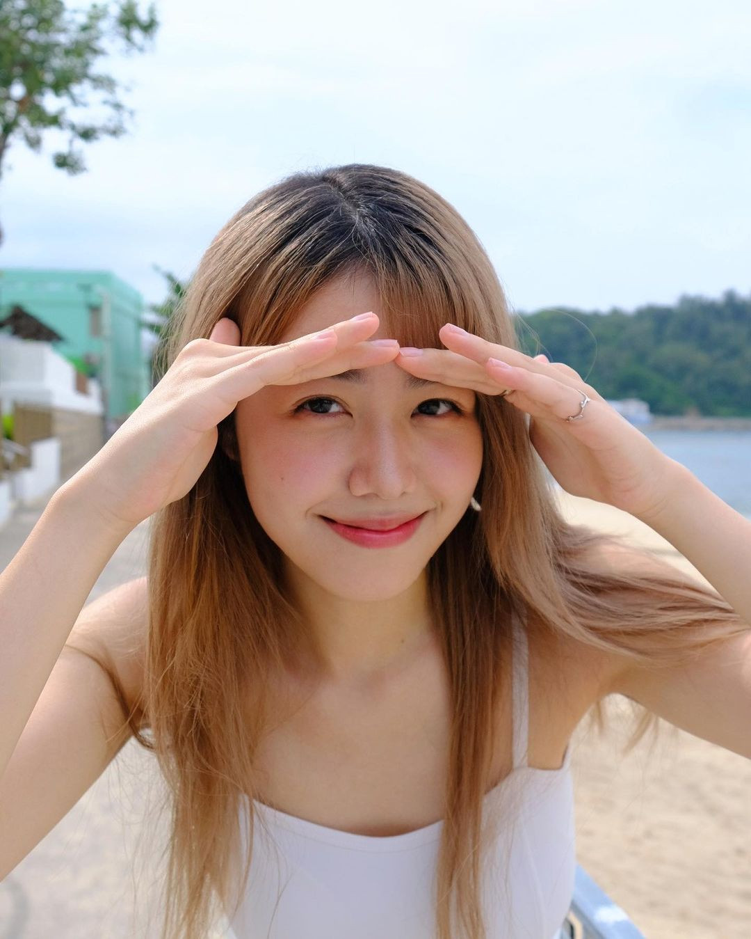 Theo HK01, Trang Tử Tuyền là một trong các thí sinh nổi bật nhất, nhưng cũng gây tranh cãi nhất. Cô bị các thí sinh khác tẩy chay, cho rằng Trang Tử Tuyền là "kẻ hai mặt", tính khí chảnh chọe, chỉ thân thiện với các ứng viên khác trước ống kính. Bên cạnh đó, Trang Tử Tuyền bị cho là thích làm quen, tặng quà cho các nhân viên hậu trường để nhận ưu ái.