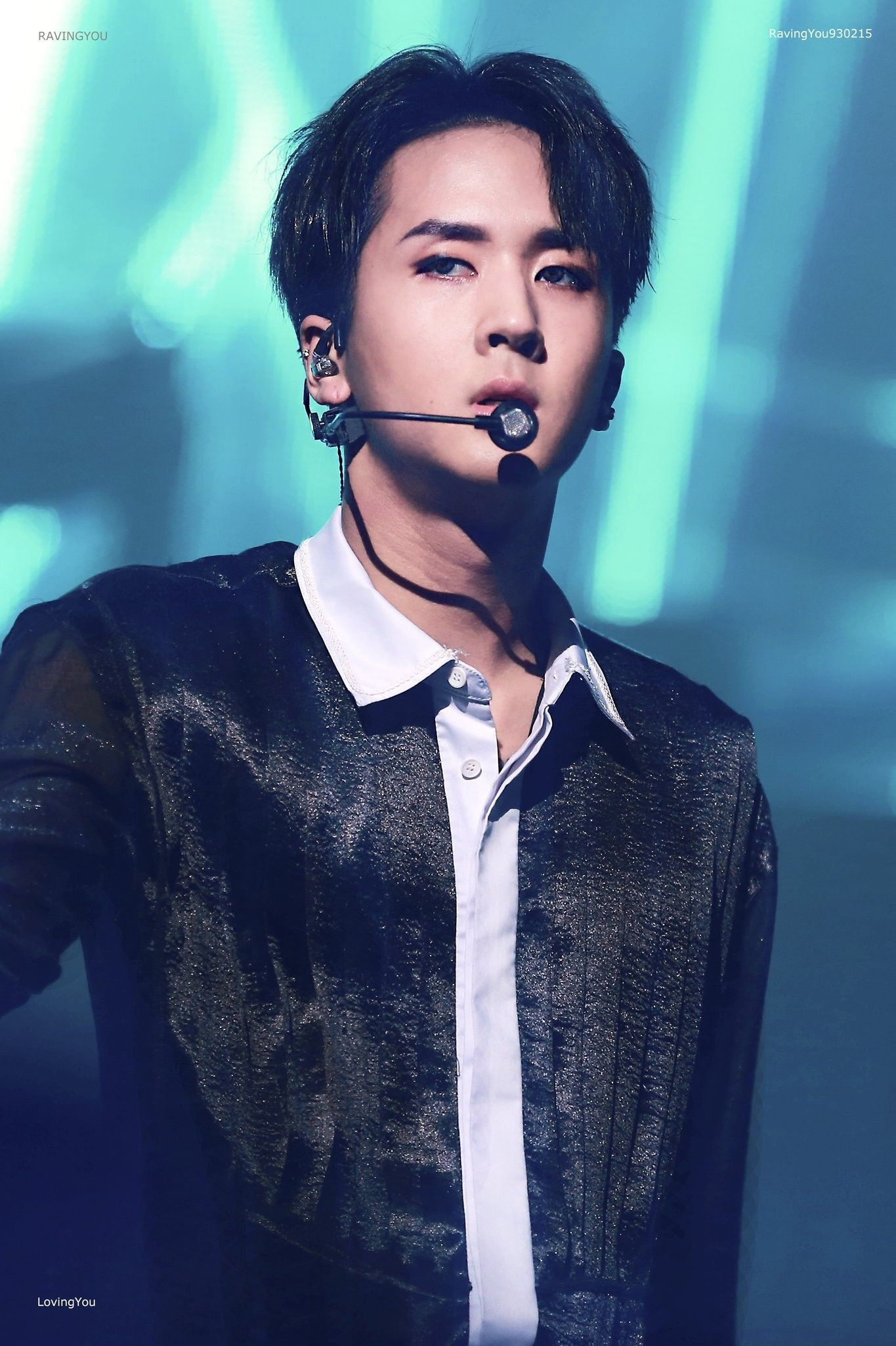 Nam ca sĩ tài năng đánh mất tương lai sự nghiệp vì hành vi gian dối. Nam ca sĩ tài năng đánh mất tương lai sự nghiệp vì hành vi gian dối.