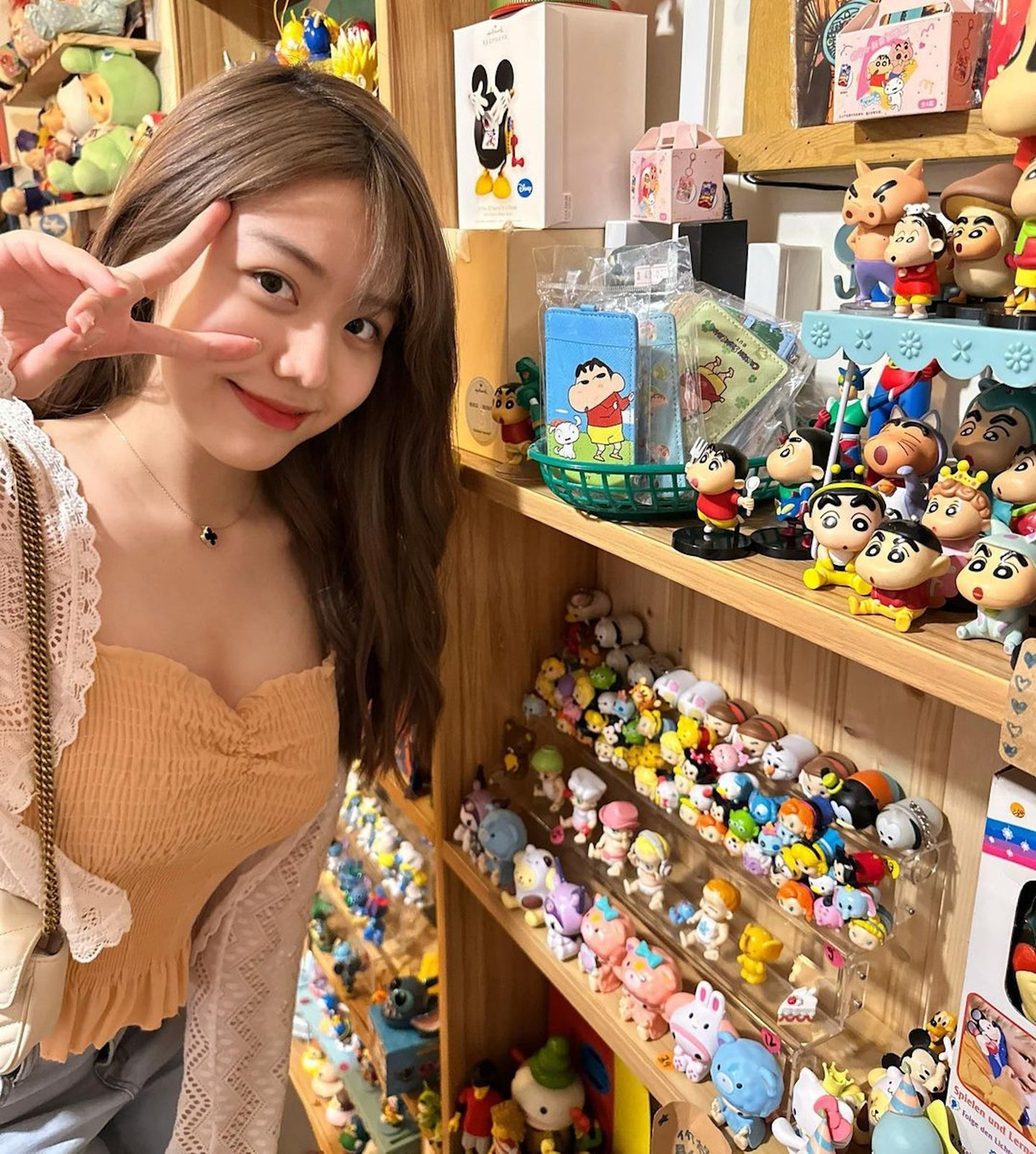 Cô đang theo học ngành Thực phẩm dinh dưỡng tại Đại học Hong Kong.