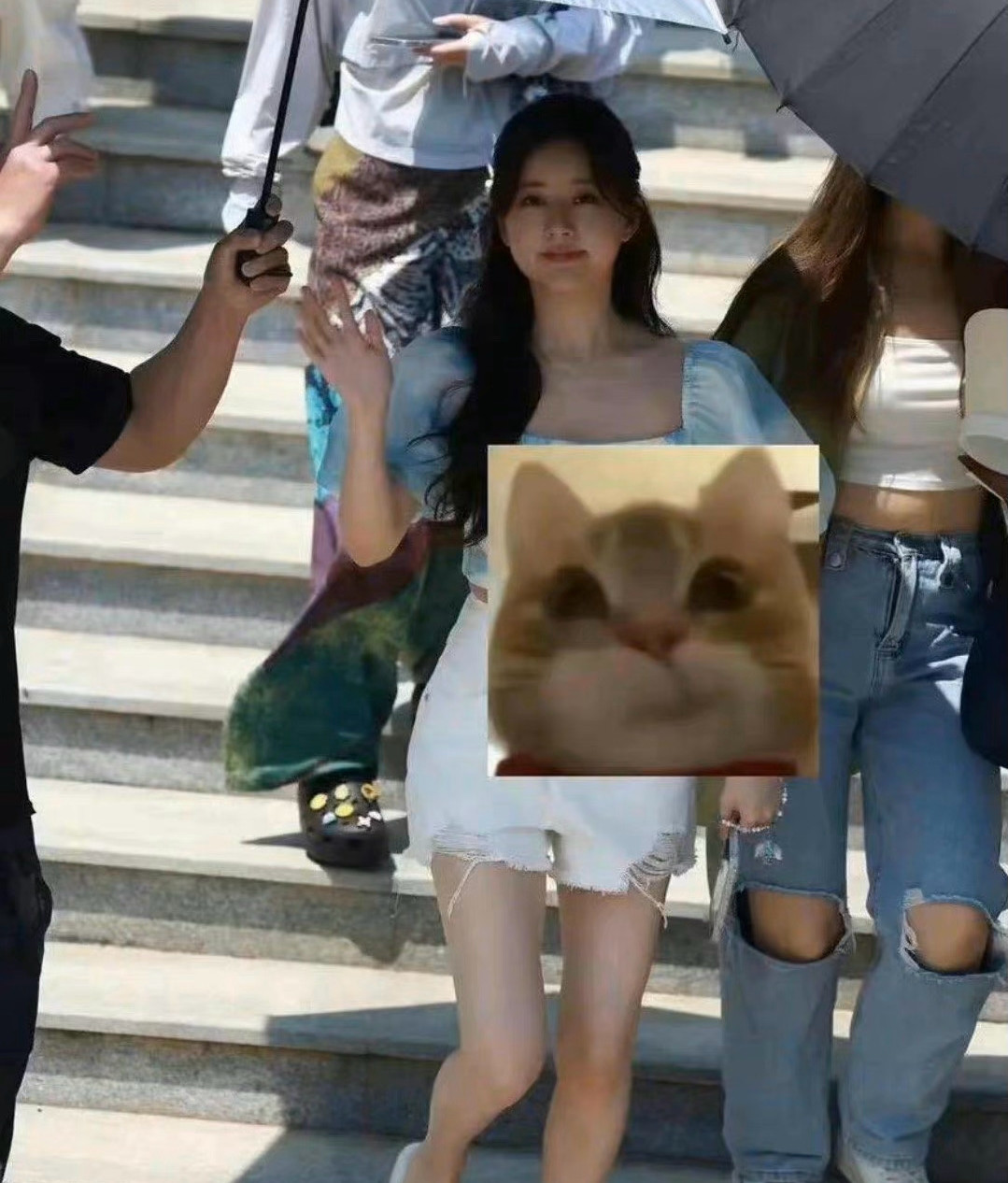 Triệu Lộ Tư bị đánh giá nhan sắc bình thường nếu chưa chỉnh sửa ảnh kỹ lưỡng. Triệu Lộ Tư bị đánh giá nhan sắc bình thường nếu chưa chỉnh sửa ảnh kỹ lưỡng.