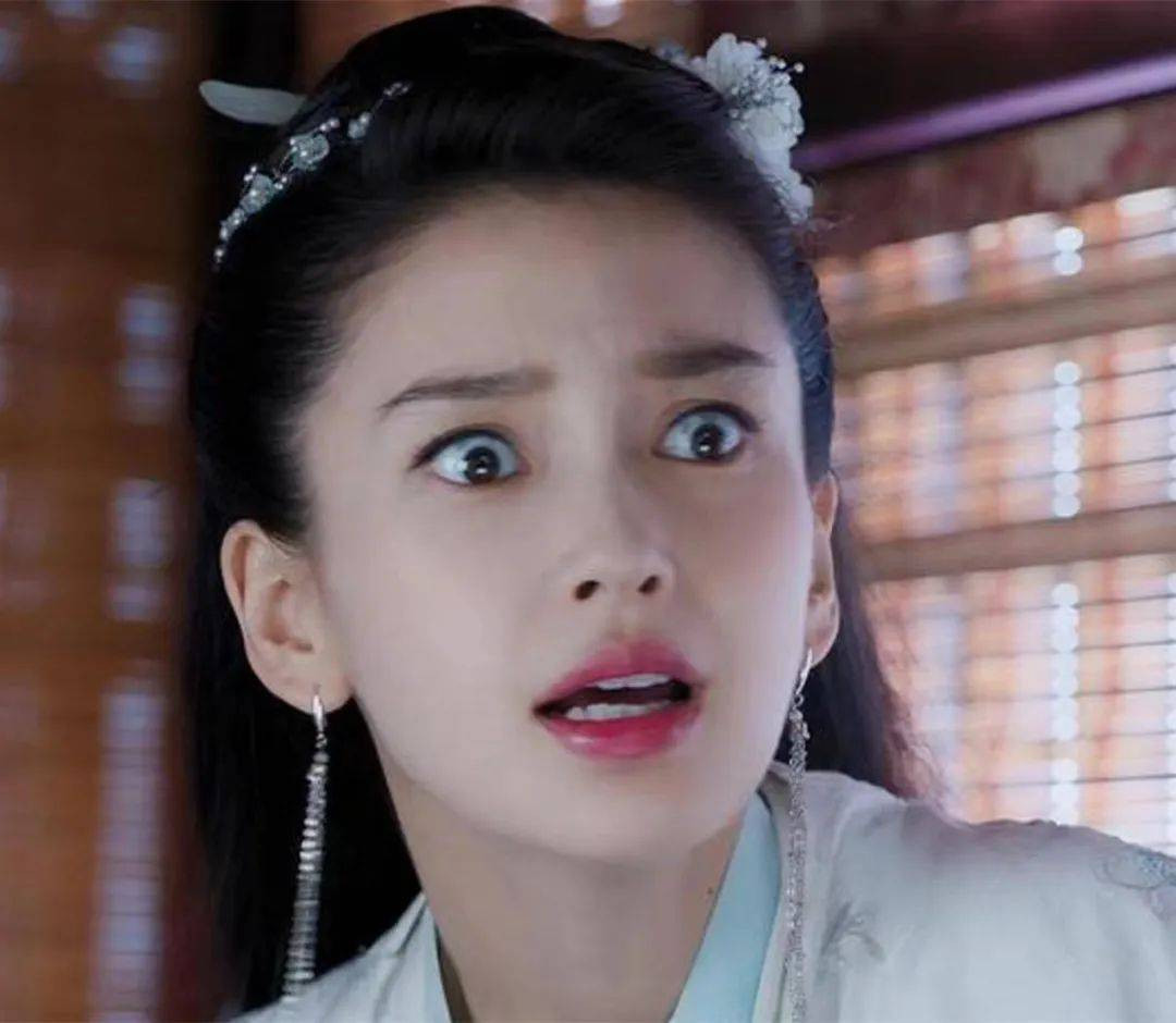 Mới đây, Sohu có bài viết liệt kê các diễn viên thuộc "trường phái diễn xuất trợn mắt" khiến khán giả khó chịu. Theo nguồn tin, nữ diễn viên sinh năm 1992 Trần Ngọc Kỳ đã lọt vào nhóm nghệ sĩ này với biểu cảm trong phim Phù đồ duyên. Mới đây, Sohu có bài viết liệt kê các diễn viên thuộc "trường phái diễn xuất trợn mắt" khiến khán giả khó chịu. Theo nguồn tin, nữ diễn viên sinh năm 1992 Trần Ngọc Kỳ đã lọt vào nhóm nghệ sĩ này với biểu cảm trong phim Phù đồ duyên.