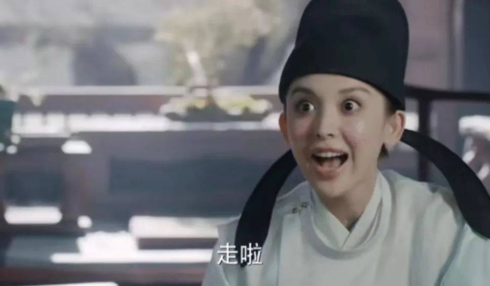 Cổ Lực Na Trát gây tiếc nuối khi có nhan sắc vóc, dáng đẹp bậc nhất trong giới giải trí Hoa ngữ, song tài năng lại hạn chế. Mỹ nhân Tan Cương ra mắt sớm, đóng trong nhiều bộ phim truyền hình nhưng diễn xuất trì trệ không tiến bộ còn thụt lùi. Khi lên màn ảnh, vẻ đẹp thoát tục của Cổ Lực Na Trát không còn giữ được nguyên vẹn mà ngũ quan nhăn nhó, thường xuyên trợn mắt. Cổ Lực Na Trát gây tiếc nuối khi có nhan sắc vóc, dáng đẹp bậc nhất trong giới giải trí Hoa ngữ, song tài năng lại hạn chế. Mỹ nhân Tan Cương ra mắt sớm, đóng trong nhiều bộ phim truyền hình nhưng diễn xuất trì trệ không tiến bộ còn thụt lùi. Khi lên màn ảnh, vẻ đẹp thoát tục của Cổ Lực Na Trát không còn giữ được nguyên vẹn mà ngũ quan nhăn nhó, thường xuyên trợn mắt.