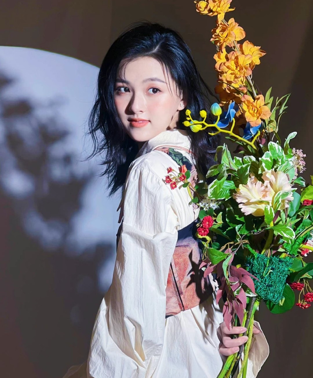 Vương Dịch Đình trẻ tuổi và tài năng.