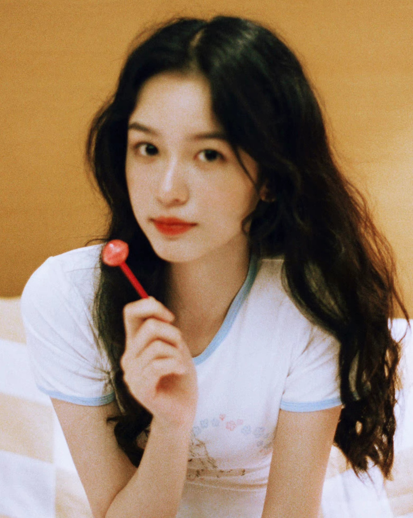 Châu Dã là đại diện nhan sắc của nhóm mỹ nhân sinh sau năm 1995.