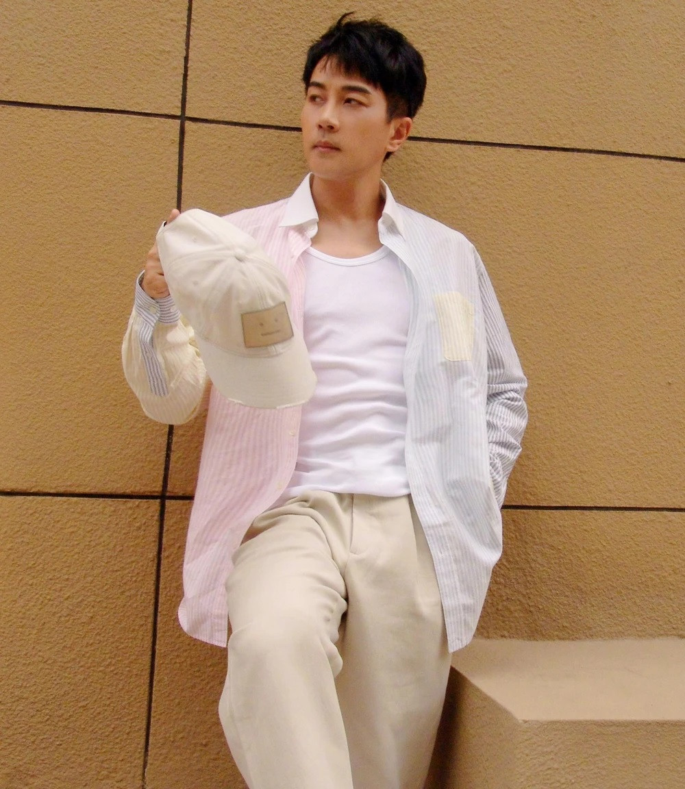 Dương Mịch lựa chọn công việc bỏ bê con cái. Lưu Khải Uy cũng dùng chính con gái yêu để hạ bệ vợ cũ. Dương Mịch lựa chọn công việc bỏ bê con cái. Lưu Khải Uy cũng dùng chính con gái yêu để hạ bệ vợ cũ.