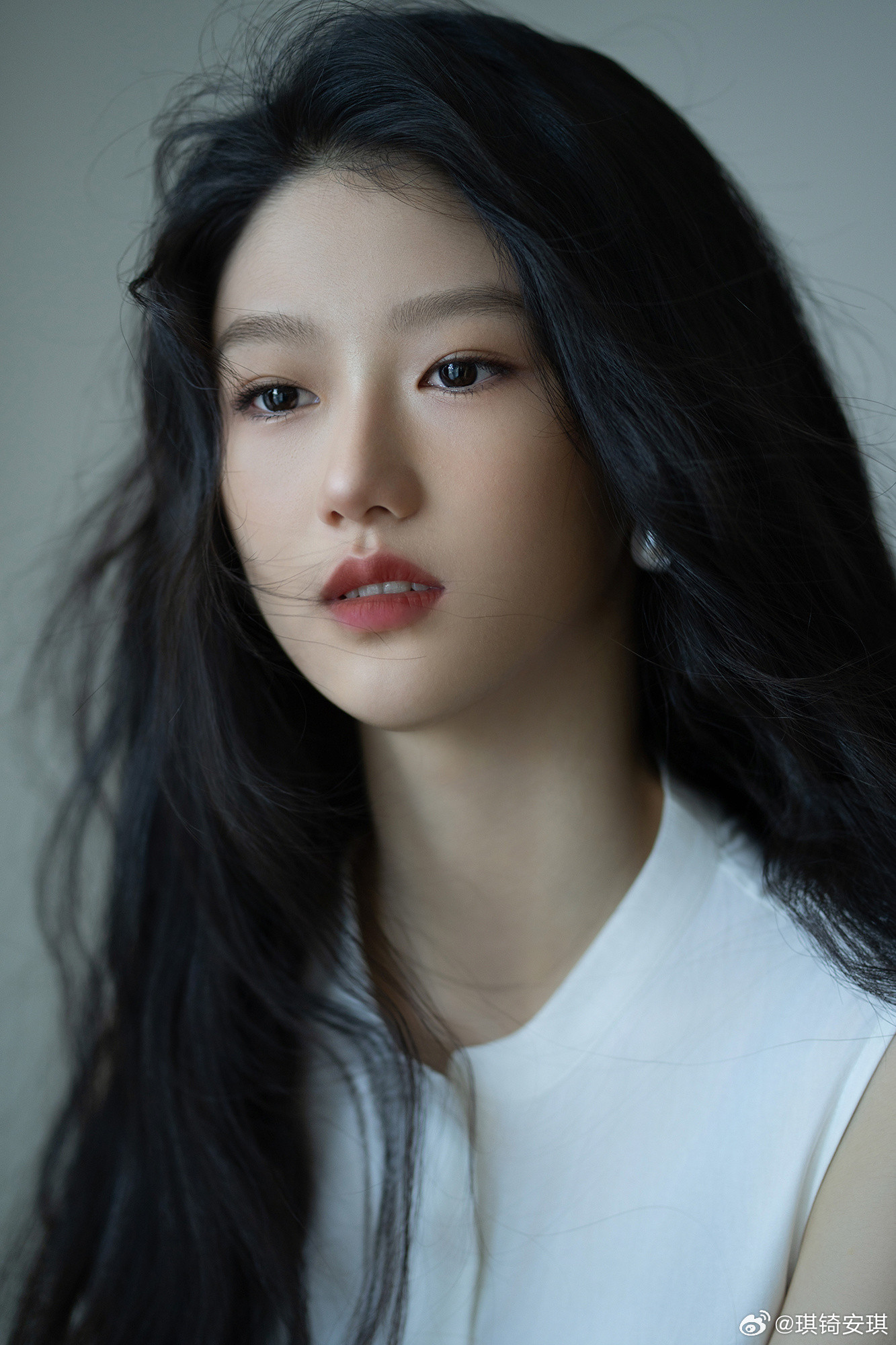 Lưu Kỳ Kỹ có gương mặt hợp đóng phim cổ trang.