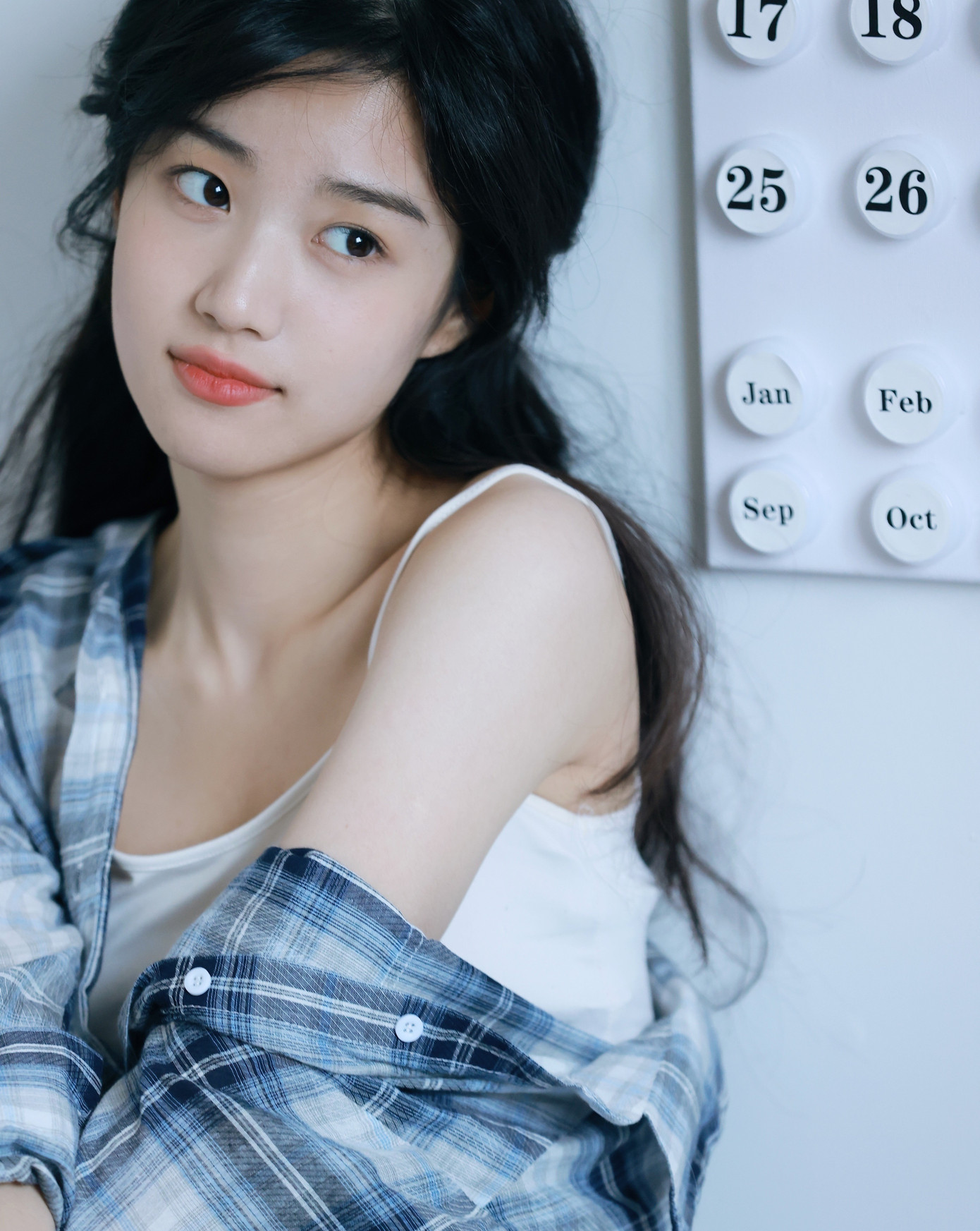 Lư Dục Hiểu có ngoại hình trong sáng như mối tình đầu. Dù là diễn viên tay ngang, cô được đánh giá tốt về khả năng nhập vai. Lư Dục Hiểu có ngoại hình trong sáng như mối tình đầu. Dù là diễn viên tay ngang, cô được đánh giá tốt về khả năng nhập vai.