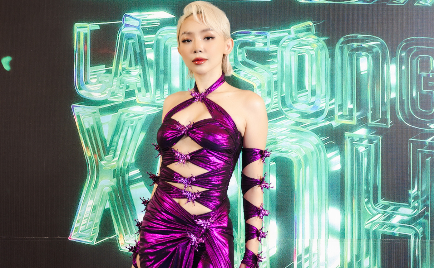 Nữ ca sĩ Tóc Tiên nhận được 4 đề cử: MV của năm, Album của năm, Nữ ca sĩ của năm, Nữ ca sĩ được yêu thích nhất Nữ ca sĩ Tóc Tiên nhận được 4 đề cử: MV của năm, Album của năm, Nữ ca sĩ của năm, Nữ ca sĩ được yêu thích nhất