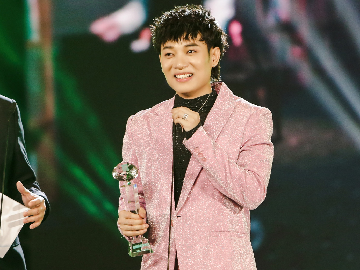 Trúc Nhân có một năm 2022 thành công với 3 giải thưởng MV của năm (Có không giữ mất đừng tìm), Nam ca sĩ của năm (anh chiến thắng với 38,9% lượt bình chọn). Top 10 ca khúc được yêu thích.