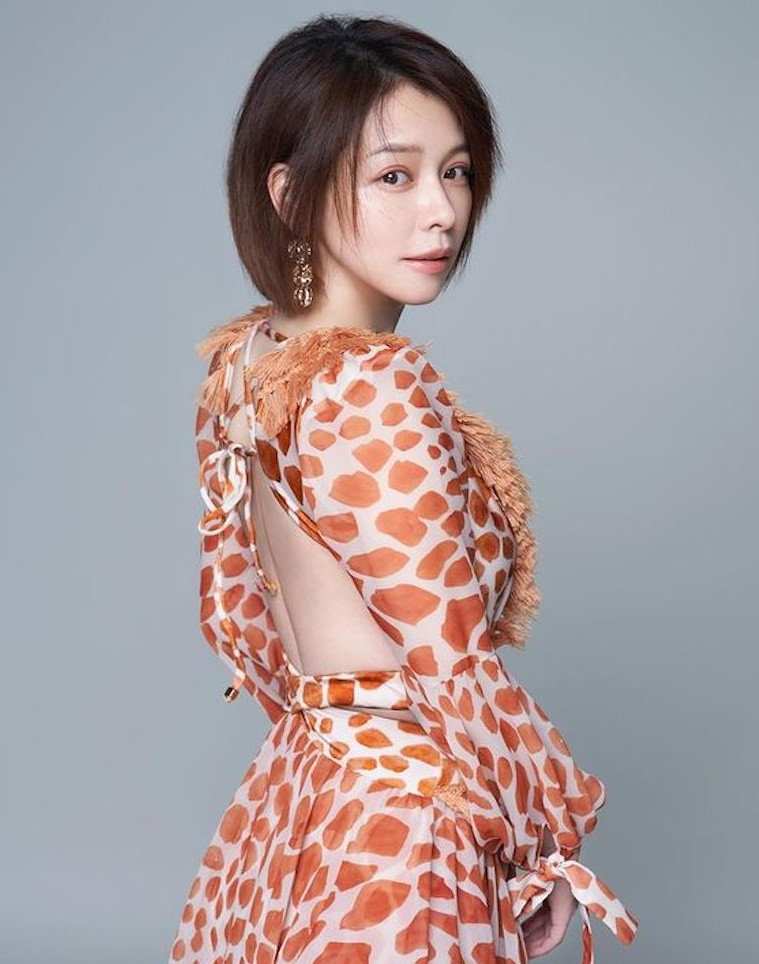 Từ Nhược Tuyên từng là mỹ nhân tuyệt sắc của giới giải trí Đài Loan. Từ Nhược Tuyên từng là mỹ nhân tuyệt sắc của giới giải trí Đài Loan.