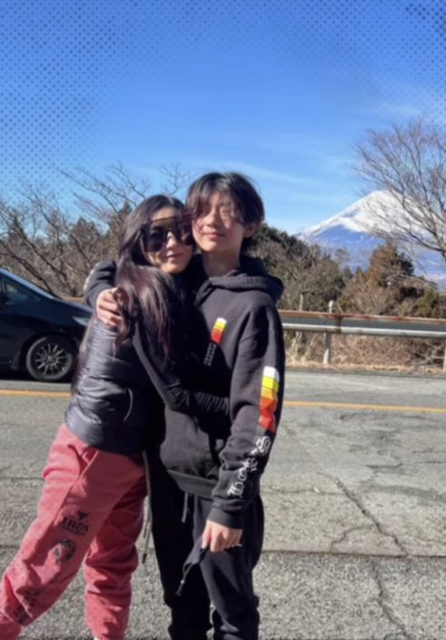 Tạ Đình Phong và Trương Bá Chi cùng tới Nhật Bản du lịch. Tạ Đình Phong và Trương Bá Chi cùng tới Nhật Bản du lịch.