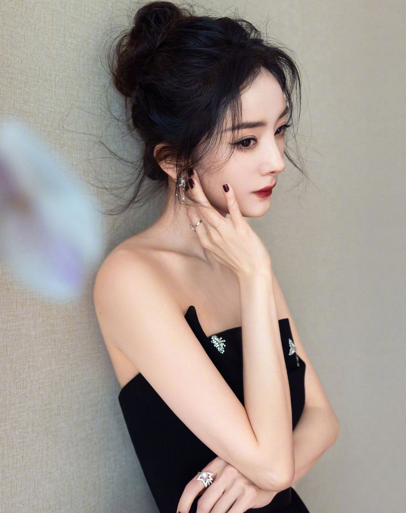 Các ngôi sao quá coi trọng vẻ bề ngoài khiến diễn xuất bị xem nhẹ. Các ngôi sao quá coi trọng vẻ bề ngoài khiến diễn xuất bị xem nhẹ.